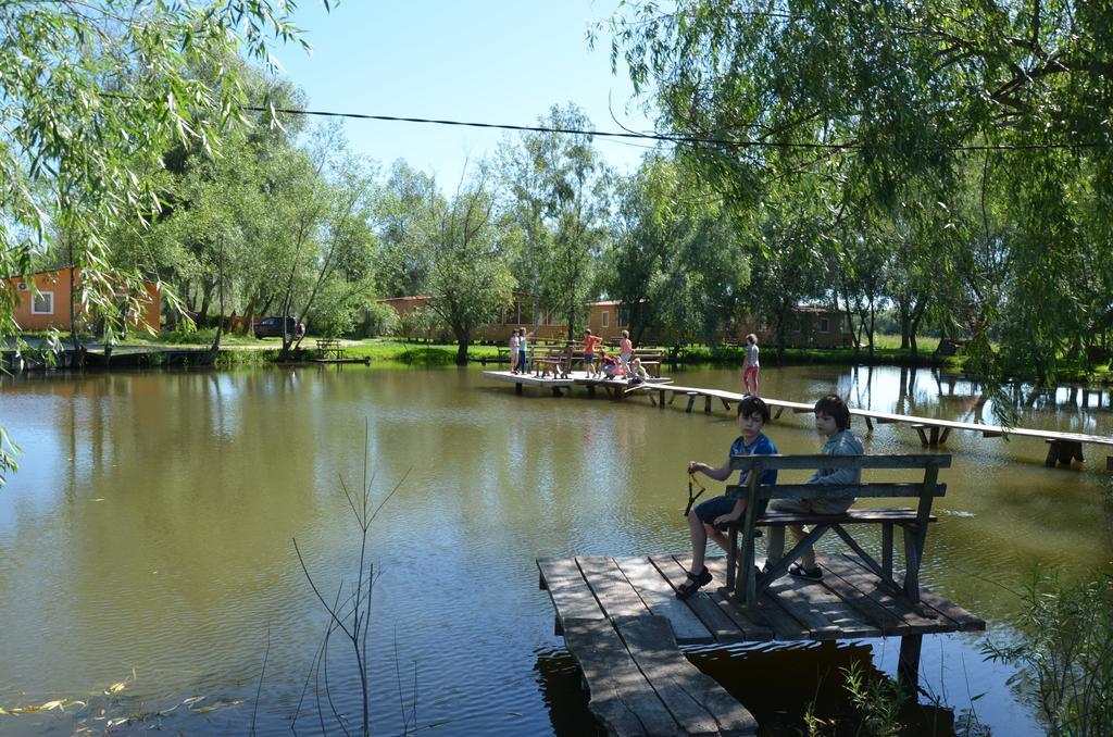 Pelican City Vilkovo Dış mekan fotoğraf