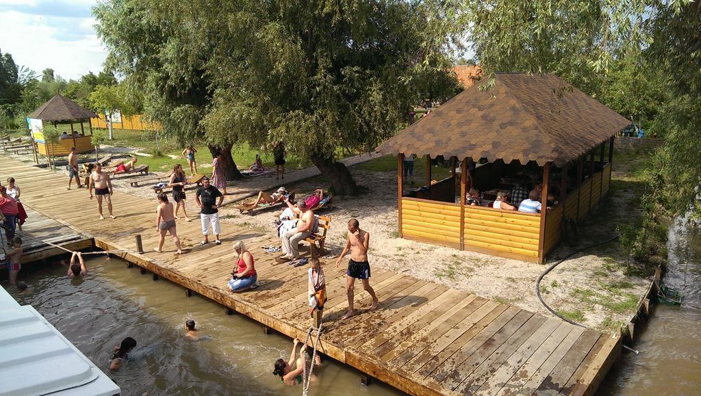 Pelican City Vilkovo Dış mekan fotoğraf